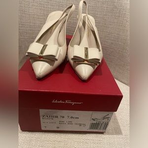AUTHENTIC FERRAGAMO SLINGBACK ZAHIR 70 HEELS IN CREAM